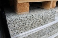 Арболитовый блок в близи